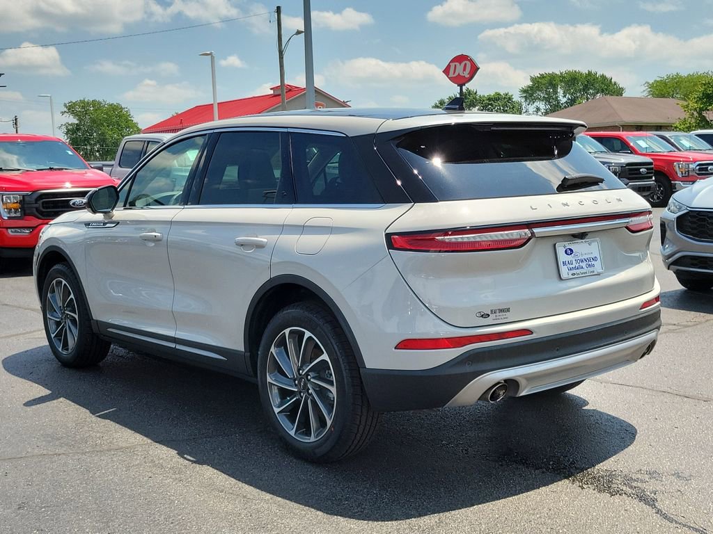 Certified 2023 Lincoln Corsair AWD w/ Equipment Group 101A image 6