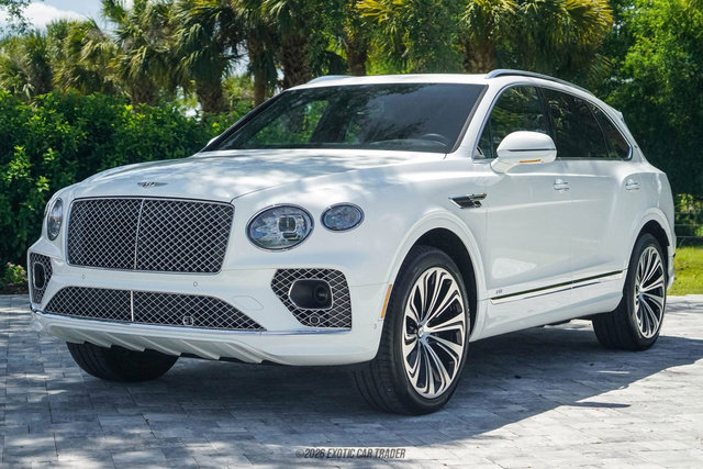 Used 2021 Bentley Bentayga AWD/4WD image 15