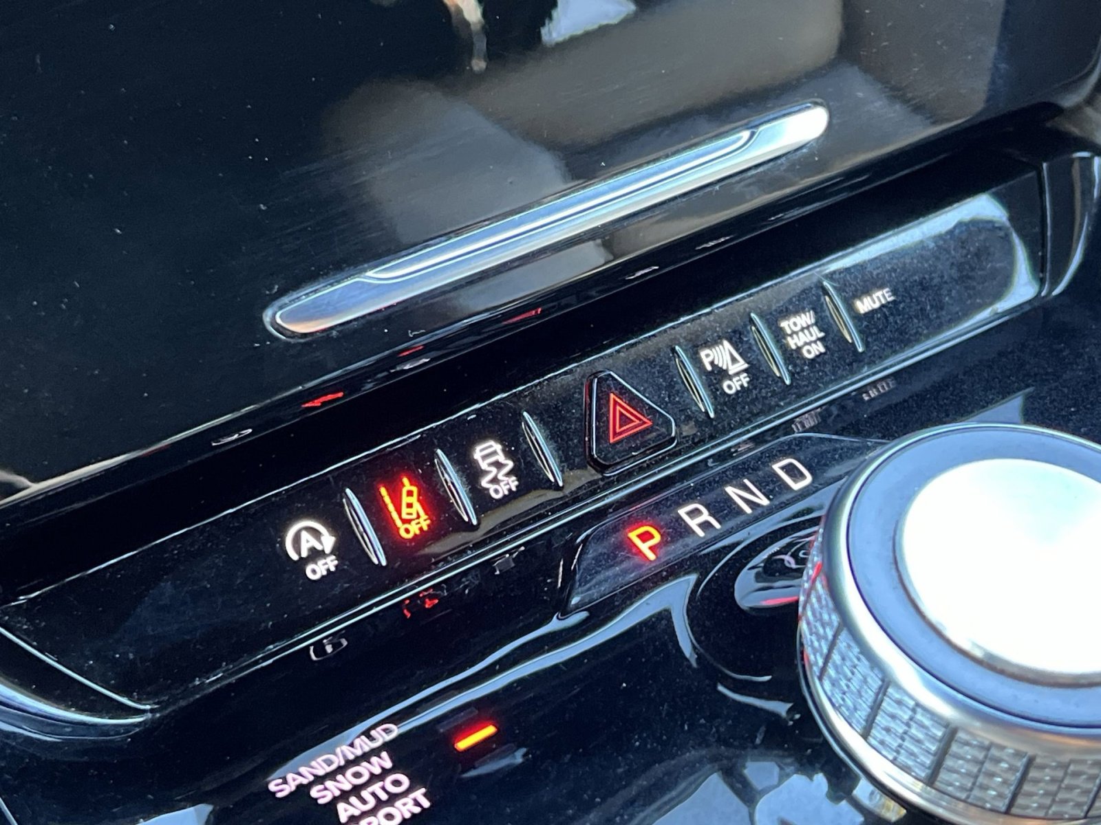 Used 2024 Jeep Wagoneer L Series II w/ Flexible Seating Group image 33