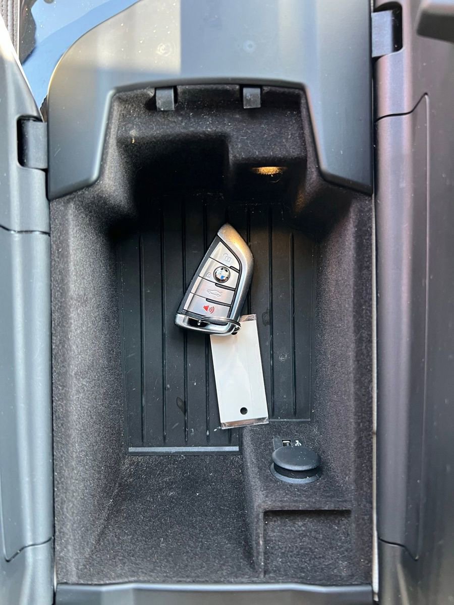 Used 2018 BMW 530e RWD image 42