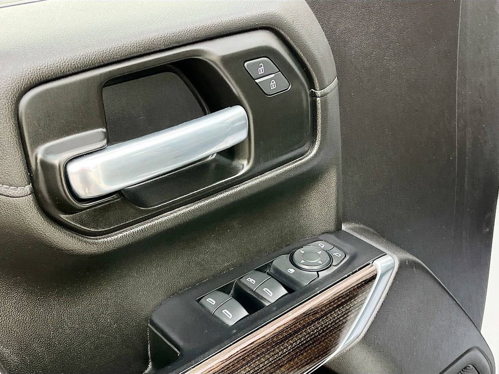 Used 2021 Chevrolet Silverado 1500 LT Trail Boss w/ Convenience Package II image 17