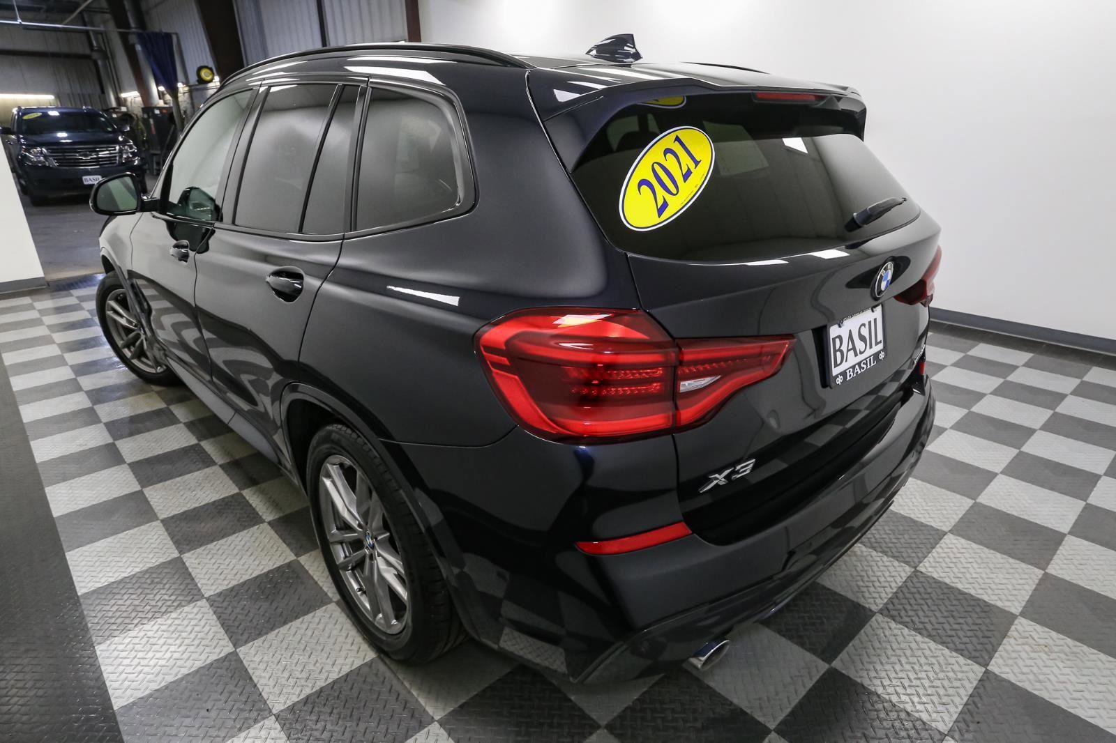 Used 2021 BMW X3 xDrive30i w/ M Sport Package image 9
