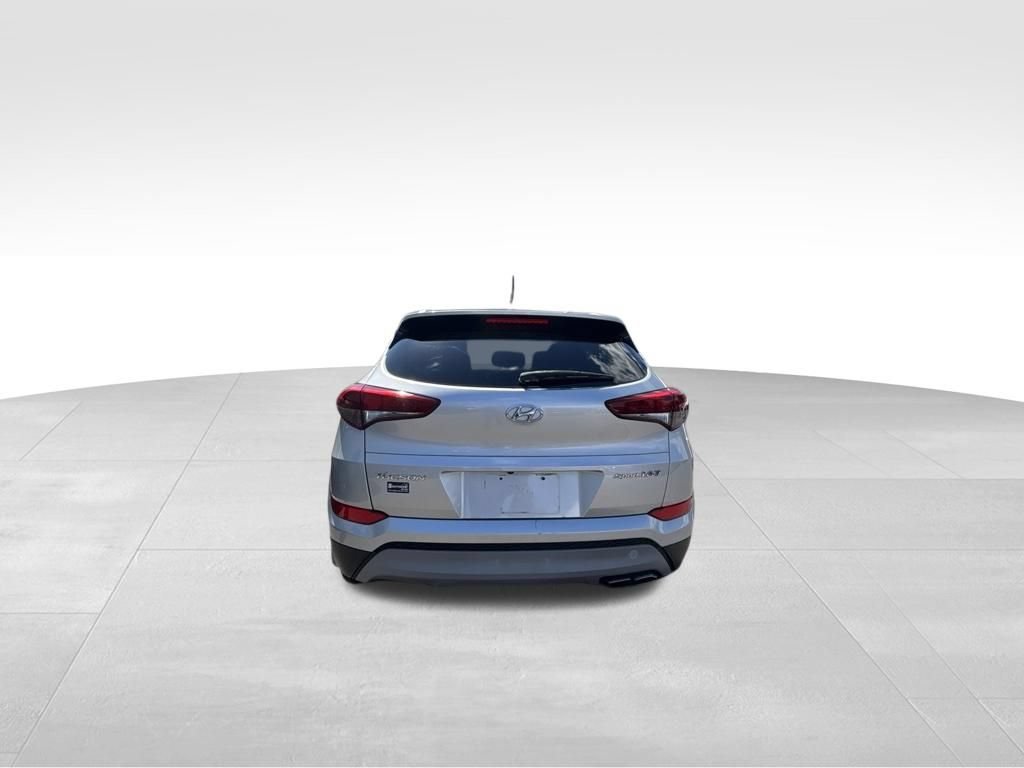 Used 2017 Hyundai Tucson Sport FWD image 5