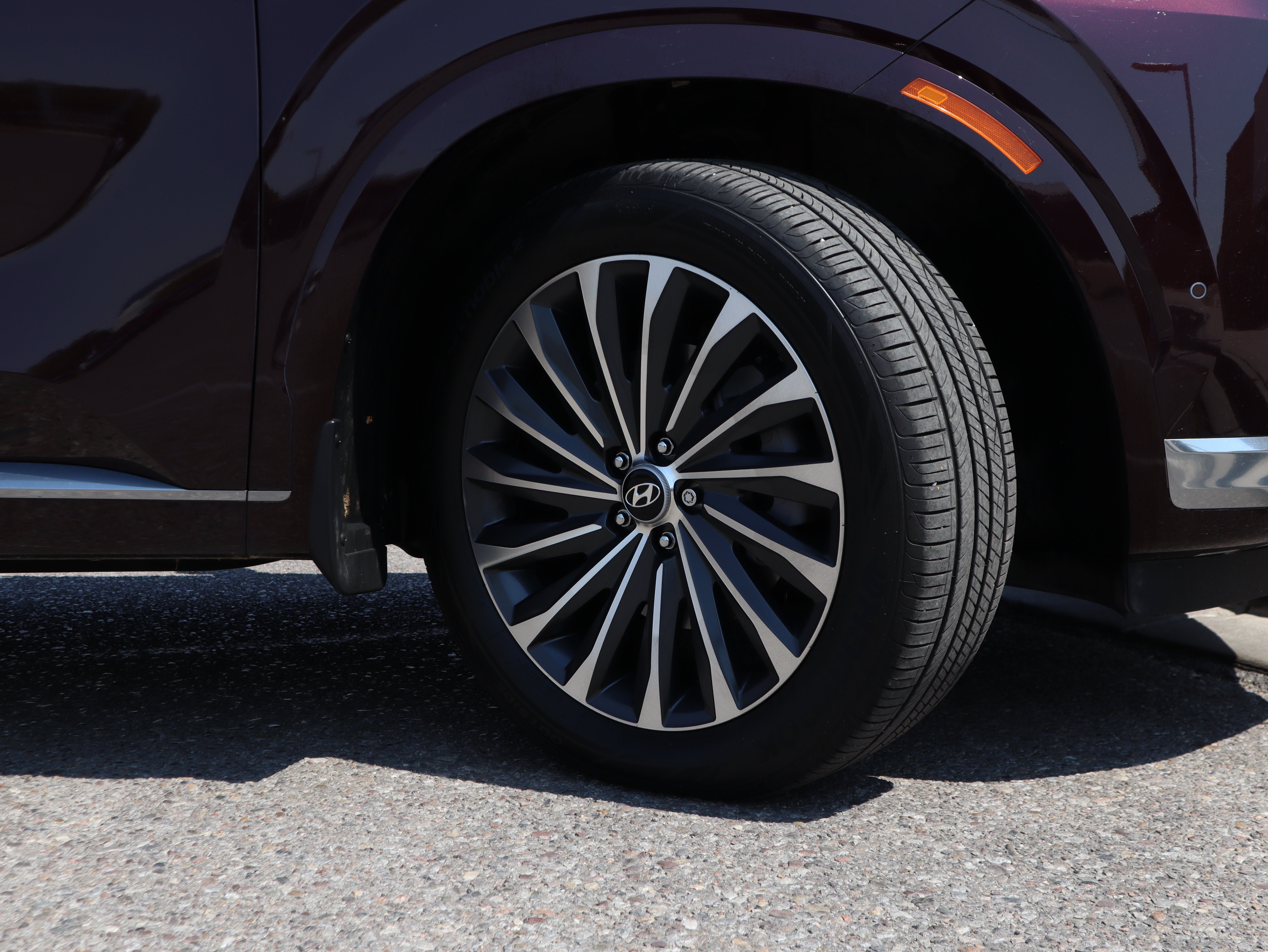 Used 2025 Hyundai Palisade Calligraphy AWD/4WD image 13
