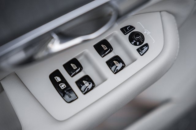 New 2026 Volvo XC90 B6 Ultra w/ Protection Package Premier image 39