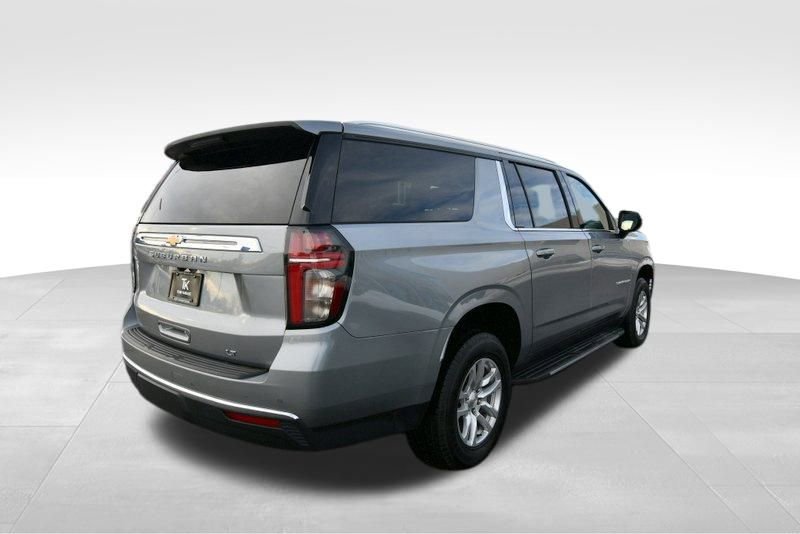 Used 2024 Chevrolet Suburban LT AWD/4WD image 16