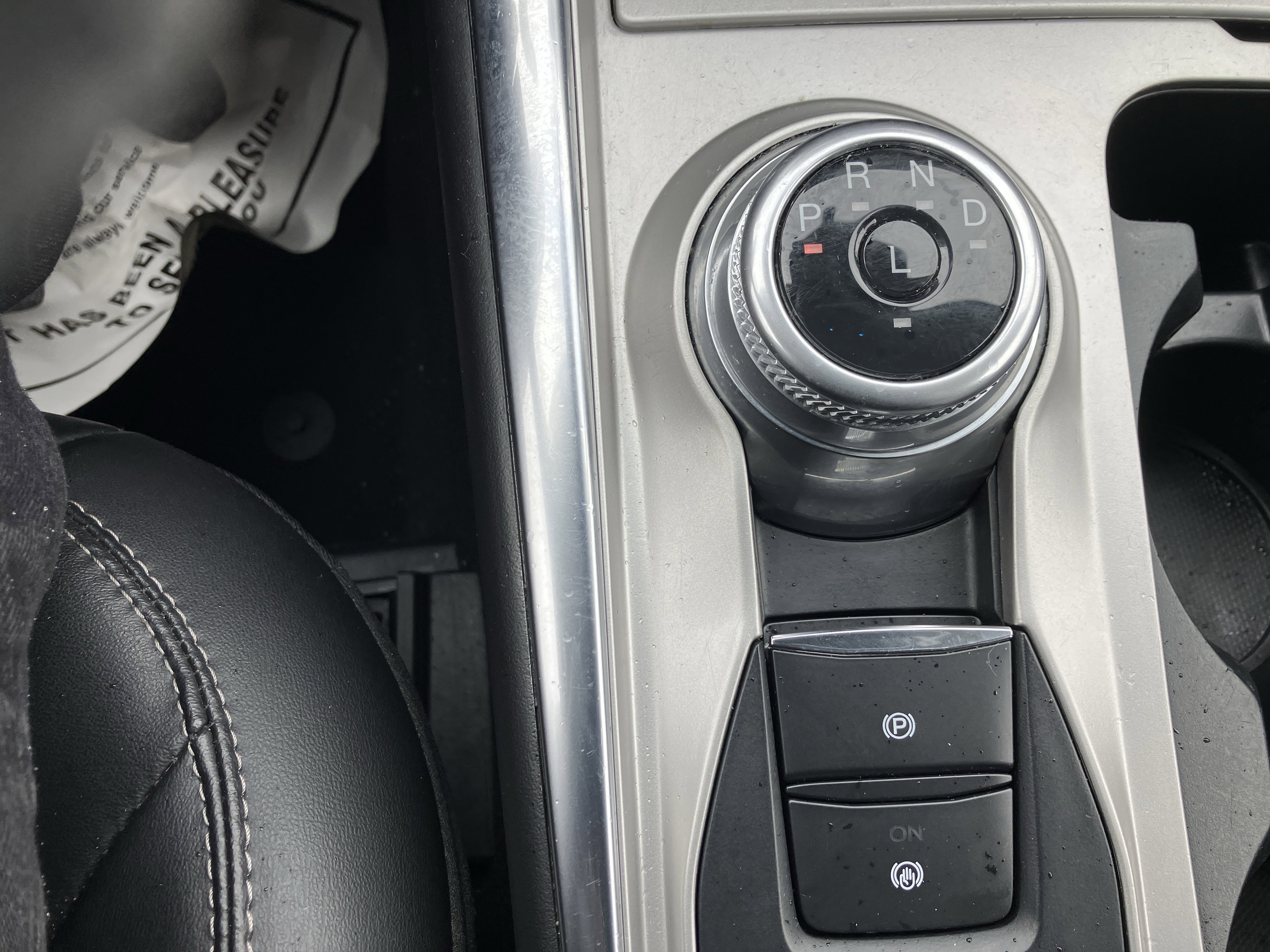 Certified 2022 Ford Explorer XLT w/ Equipment Group 202A image 32