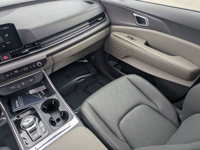 New 2026 Kia Carnival EX FWD image 16