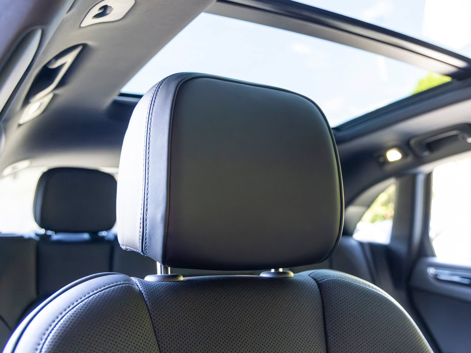 Certified 2026 Porsche Macan AWD/4WD image 66