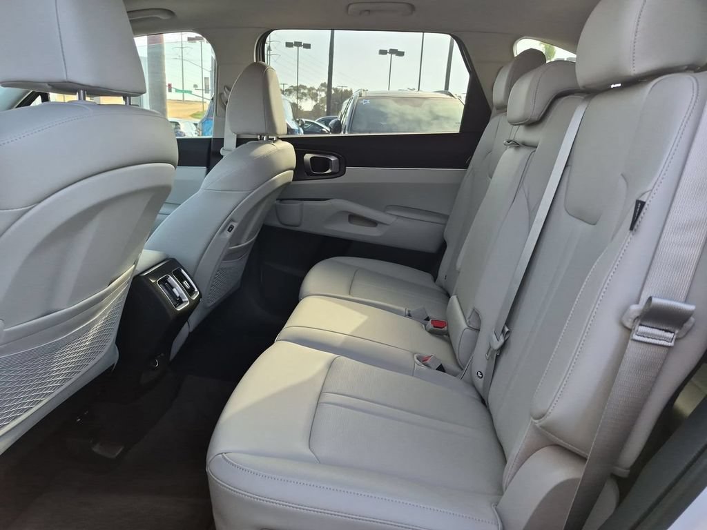 New 2026 Kia Sorento S w/ S Panoramic Sunroof Package FWD image 26