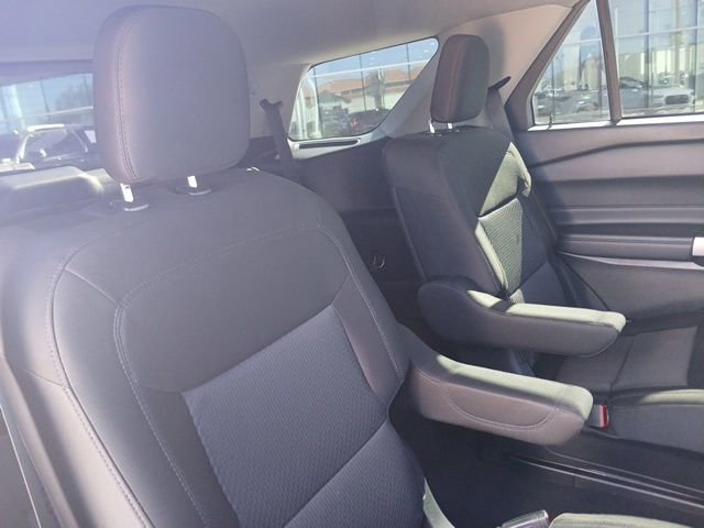 Used 2022 Ford Explorer XLT RWD image 12