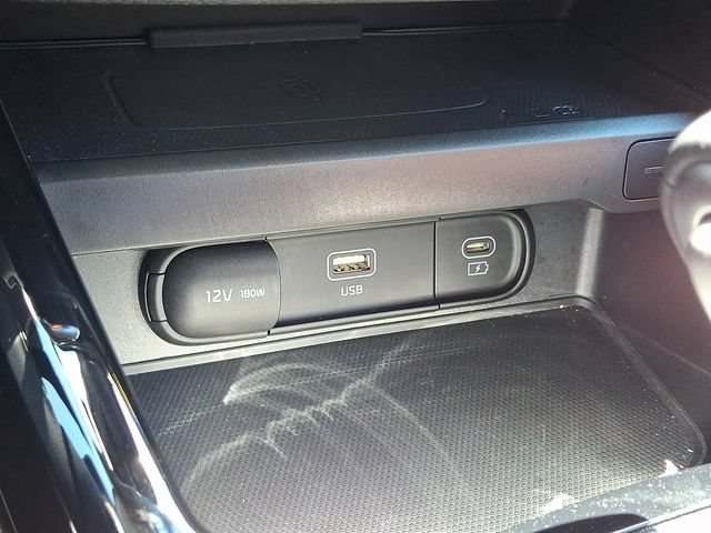 Used 2025 Kia Soul EX FWD image 23