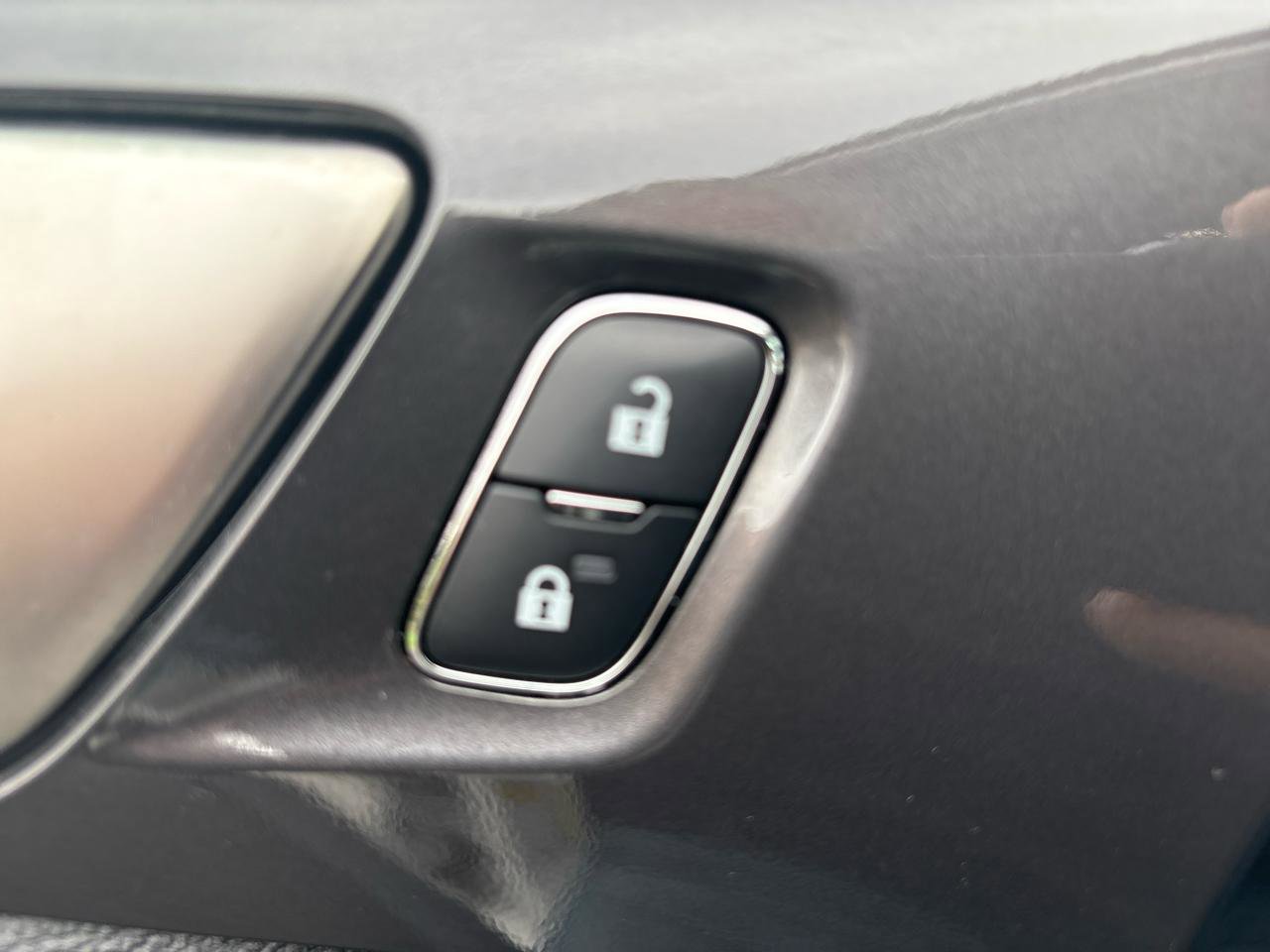 Used 2019 Ford Ranger Lariat w/ Equipment Group 501A Mid image 21