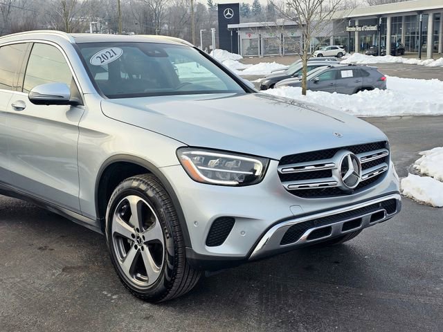 Used 2021 Mercedes-Benz GLC 300 4MATIC image 2