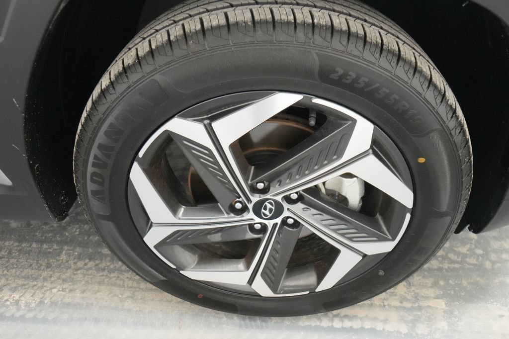 Used 2024 Hyundai Tucson Limited AWD/4WD image 10