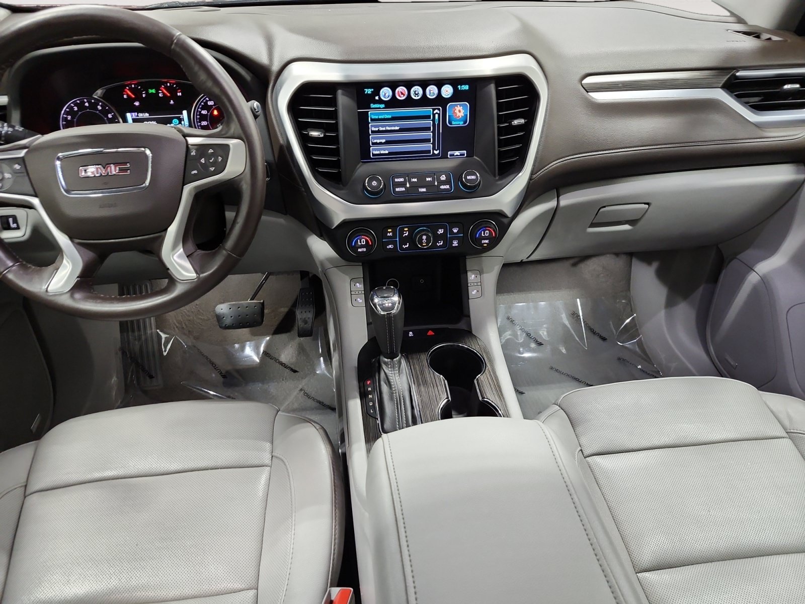 Used 2017 GMC Acadia SLT FWD image 11