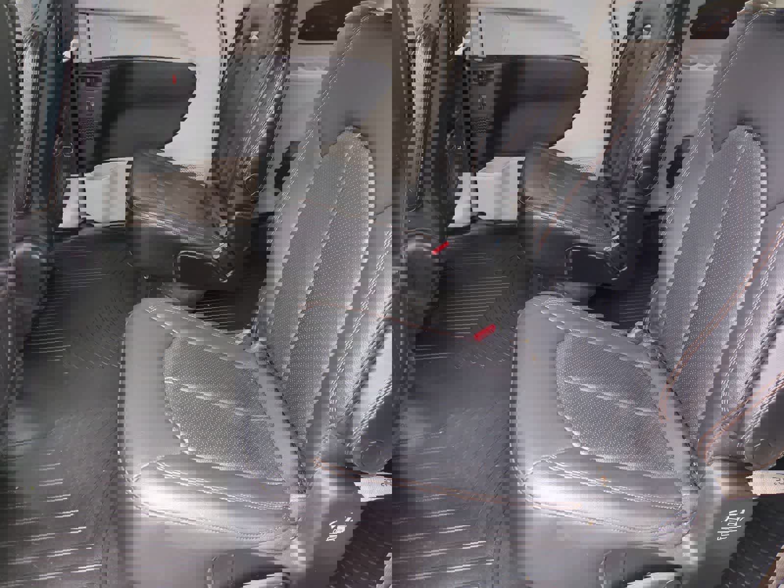 Used 2018 Chrysler Pacifica Touring-L Plus w/ Tire & Wheel Group image 19