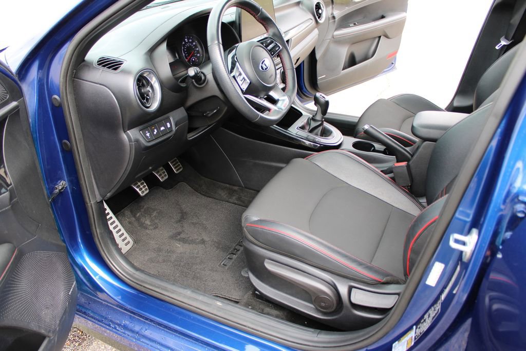 Used 2021 Kia Forte GT FWD image 11