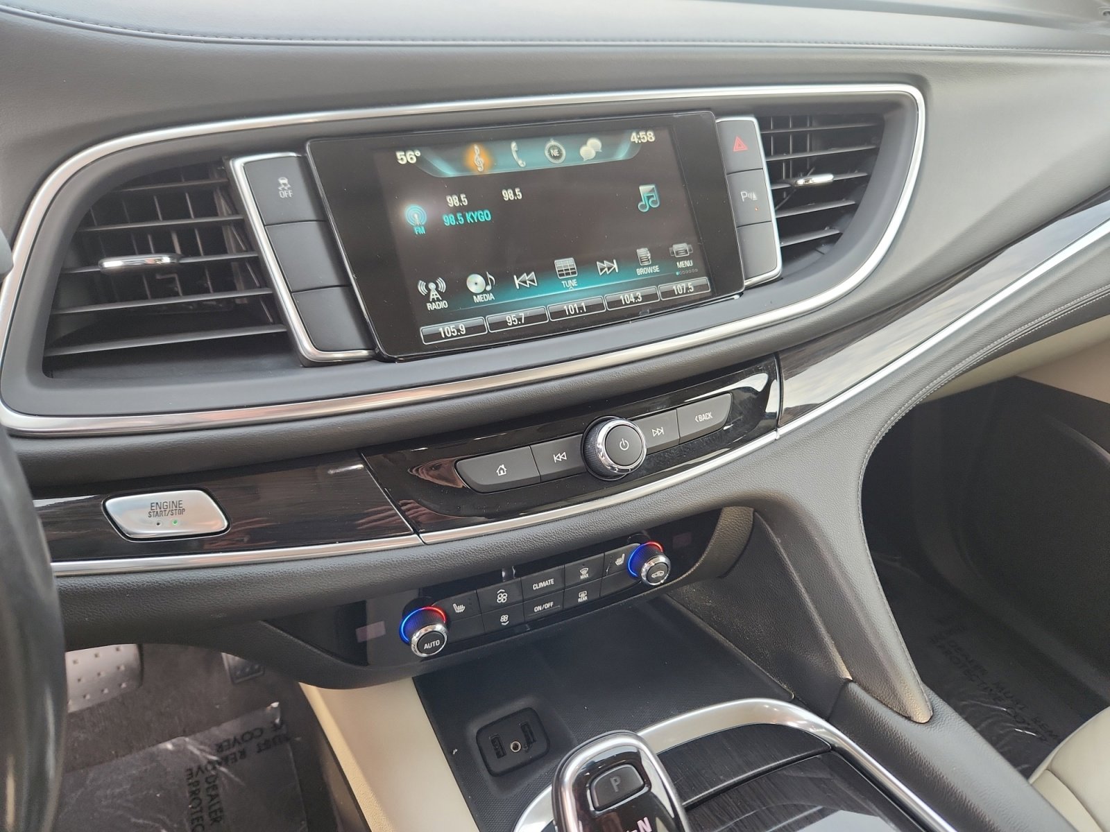 Used 2019 Buick Enclave Essence image 13