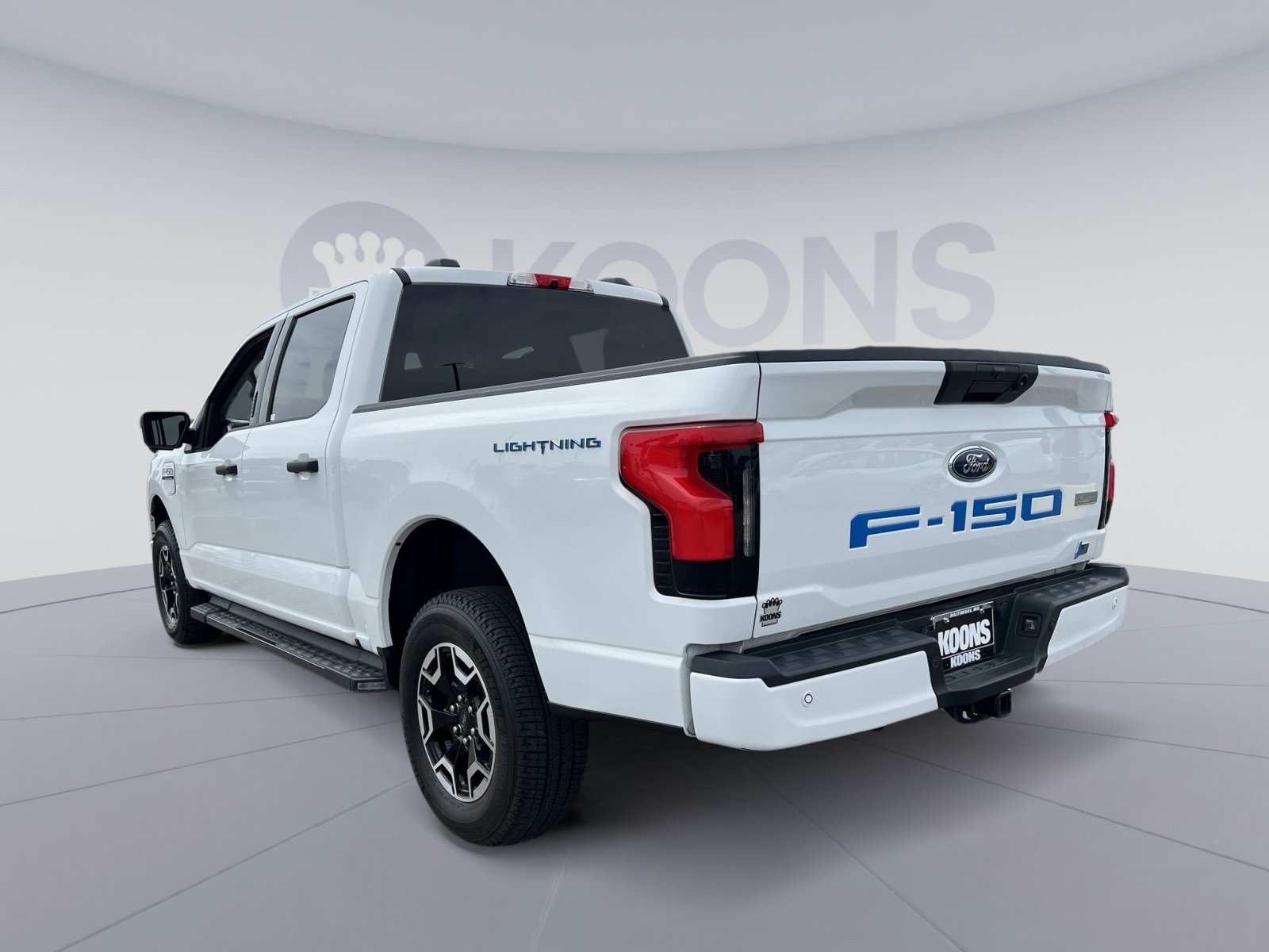 Used 2022 Ford F150 Lightning XLT w/ Tow Technology Package AWD/4WD image 4