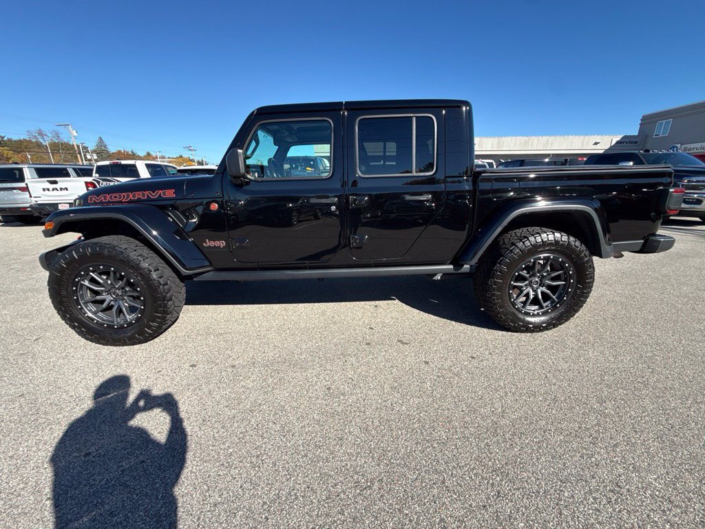 Certified 2023 Jeep Gladiator Mojave w/ LED Lighting Group AWD/4WD image 2