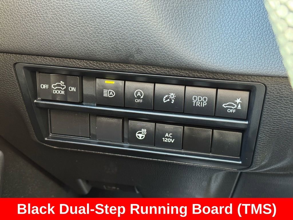 Used 2022 Toyota Tundra Limited image 32