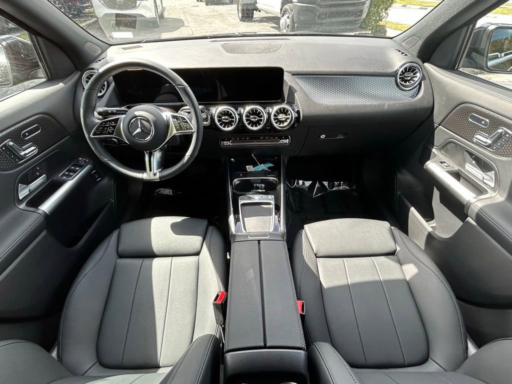 Used 2025 Mercedes-Benz GLA 250 4MATIC image 10
