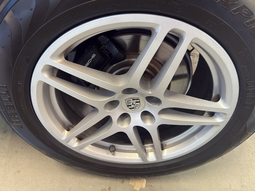 Used 2017 Porsche Macan AWD/4WD image 34
