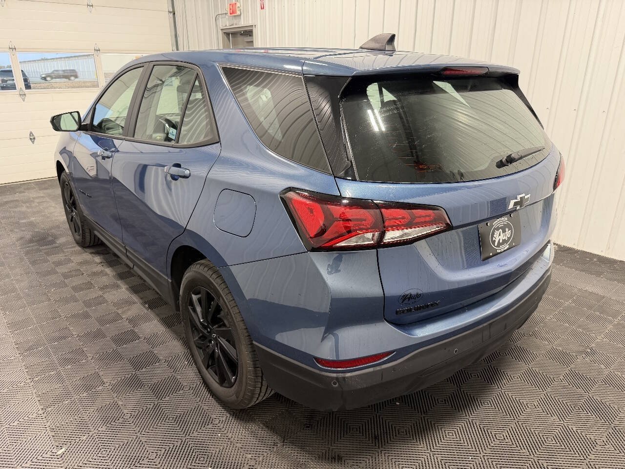 Used 2024 Chevrolet Equinox LS w/ Sport Edition AWD/4WD image 5