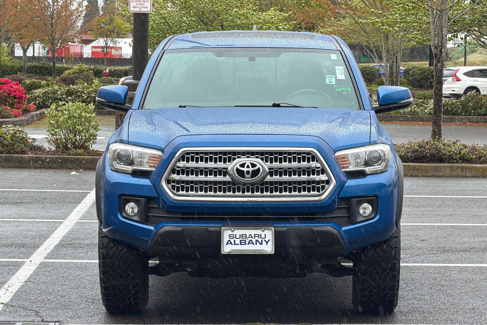 Used 2017 Toyota Tacoma TRD Off-Road image 9