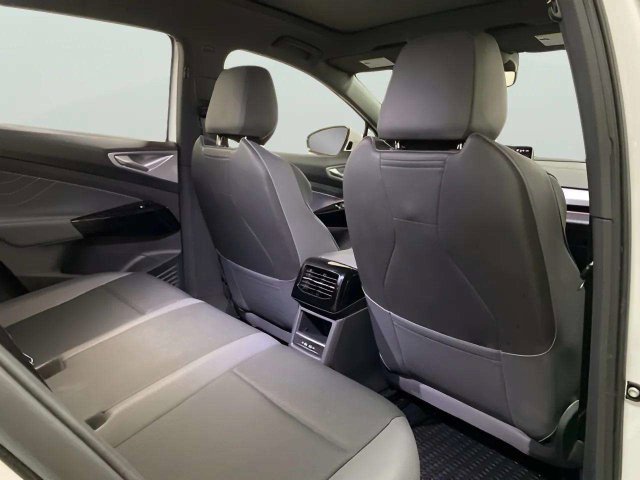 Used 2025 Volkswagen ID.4 Pro S RWD image 25