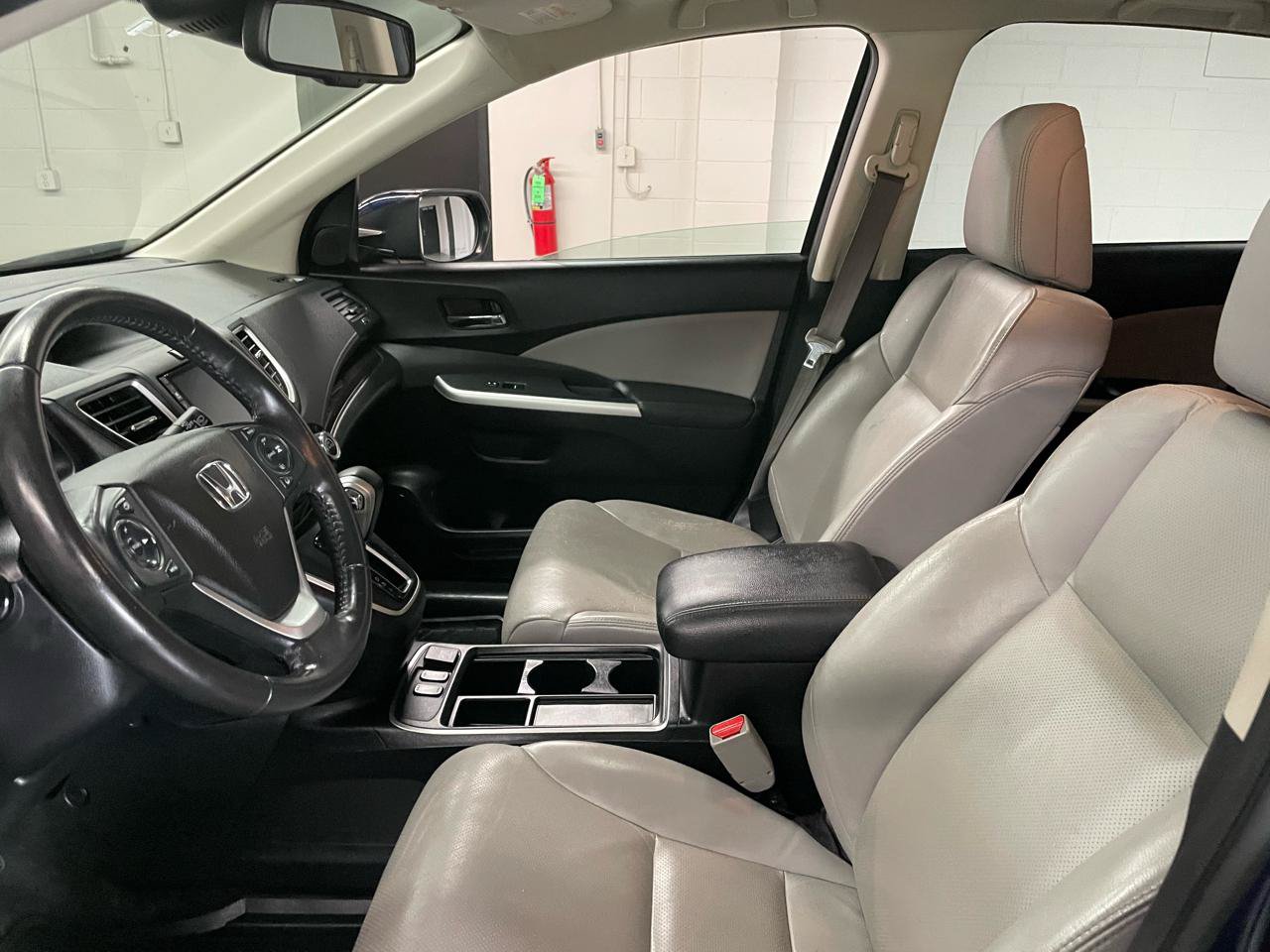 Used 2016 Honda CR-V Touring image 11