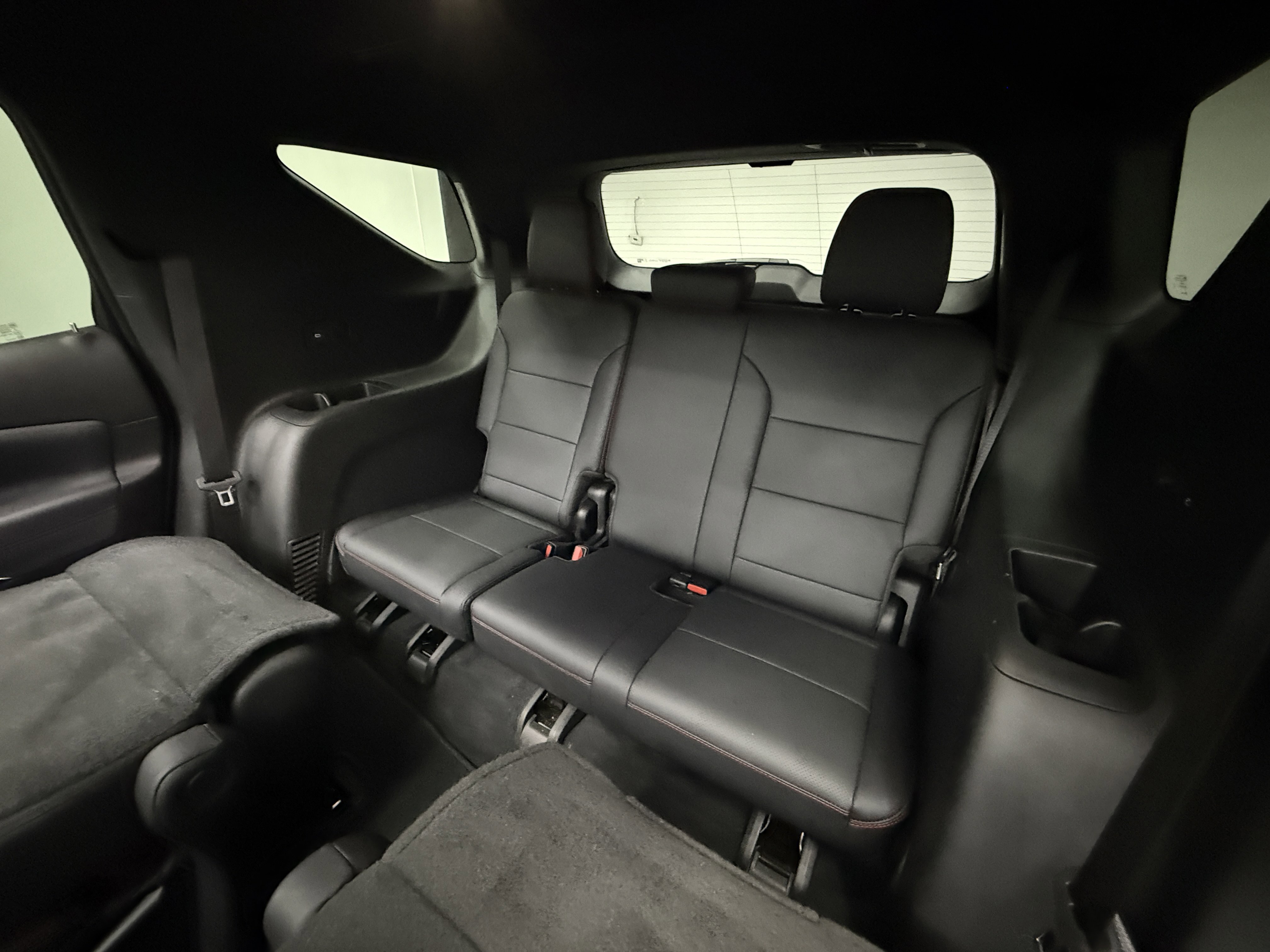 Used 2024 Chevrolet Traverse RS image 31