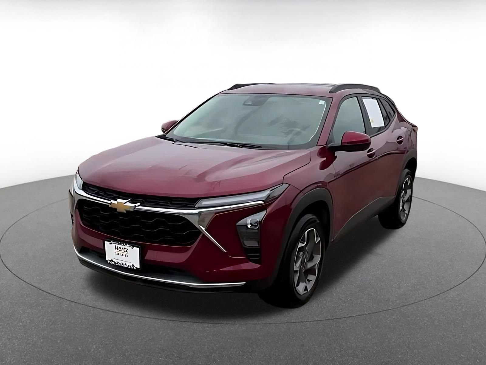 Used 2025 Chevrolet Trax LT w/ LT Convenience Package FWD image 4