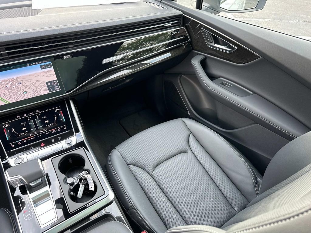 New 2025 Audi Q7 3.0T Premium Plus image 32