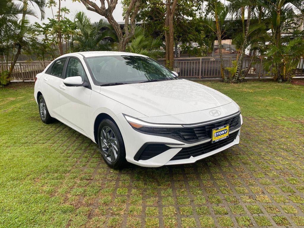 New 2026 Hyundai Elantra Hybrid FWD image 19