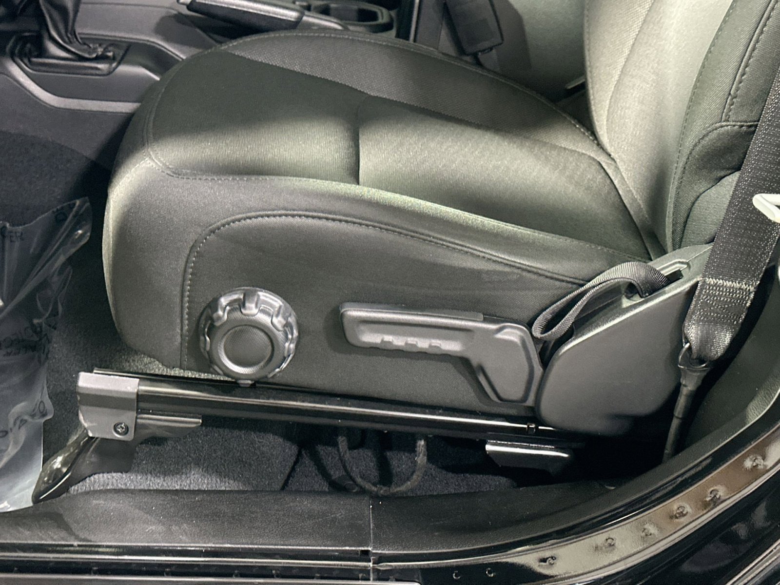 Used 2022 Jeep Wrangler Sport S image 14