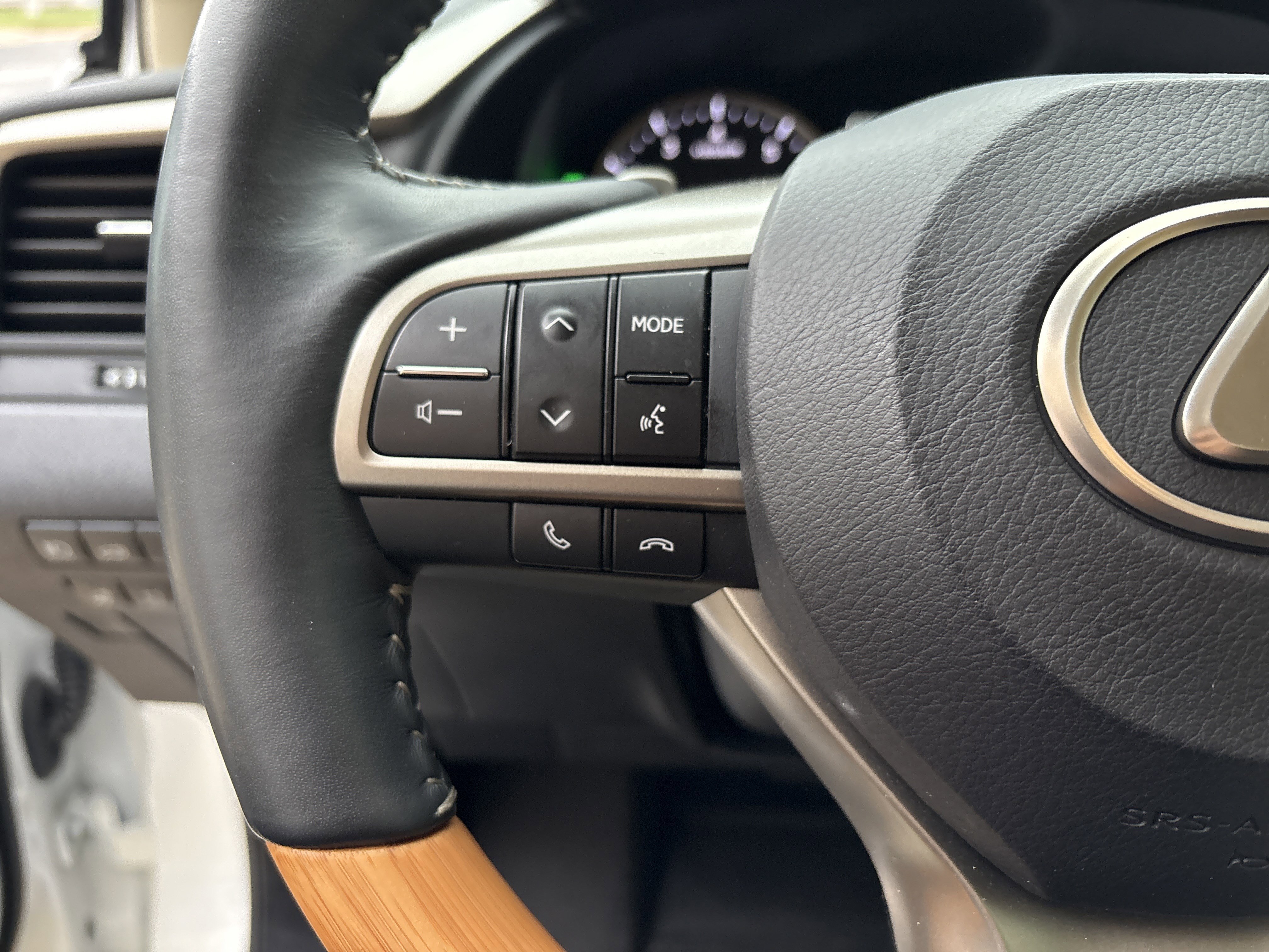 Certified 2022 Lexus RX 350 AWD w/ Premium Package image 19