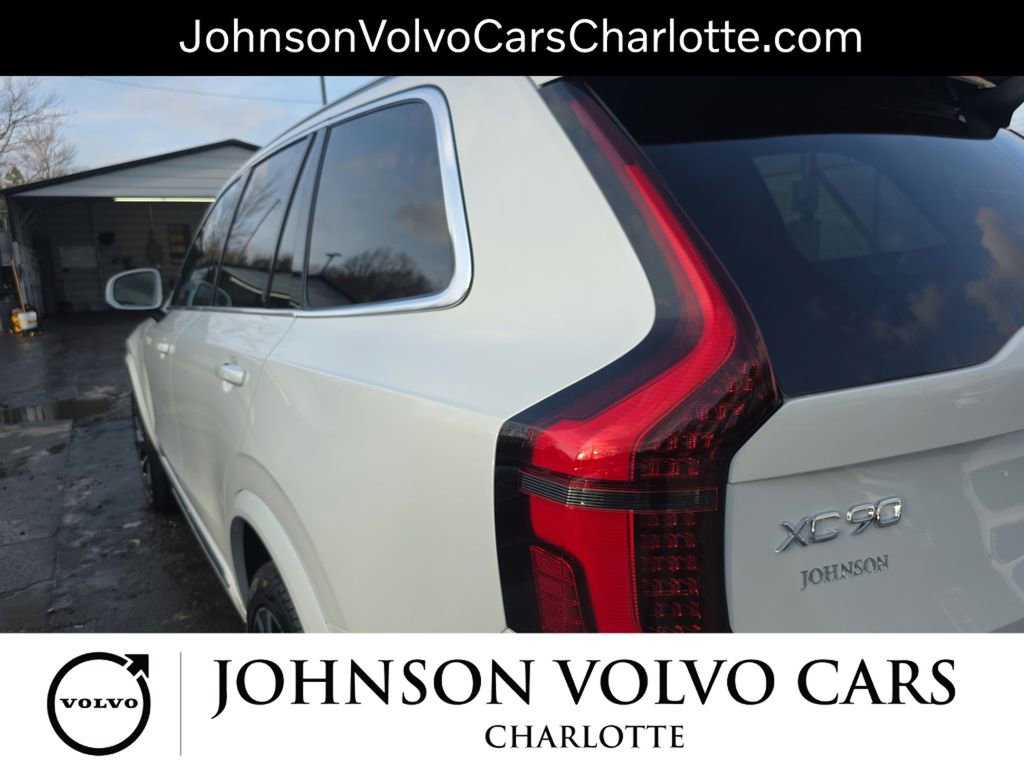 New 2026 Volvo XC90 B6 Plus w/ Protection Package Premier image 39