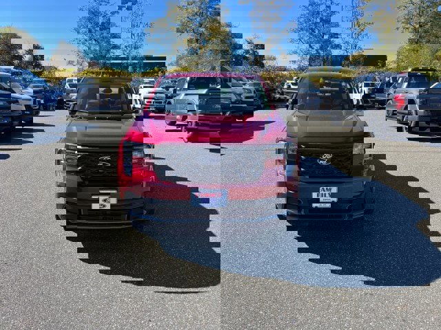 New 2025 Ford Maverick XLT w/ XLT Luxury Package image 9