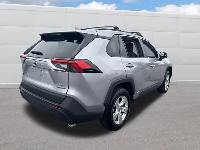 Used 2021 Toyota RAV4 XLE w/ Convenience Package AWD/4WD image 11