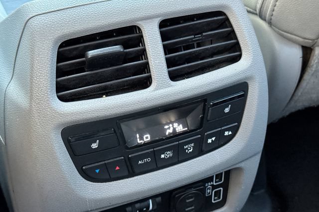 Used 2019 Honda Pilot Elite image 43