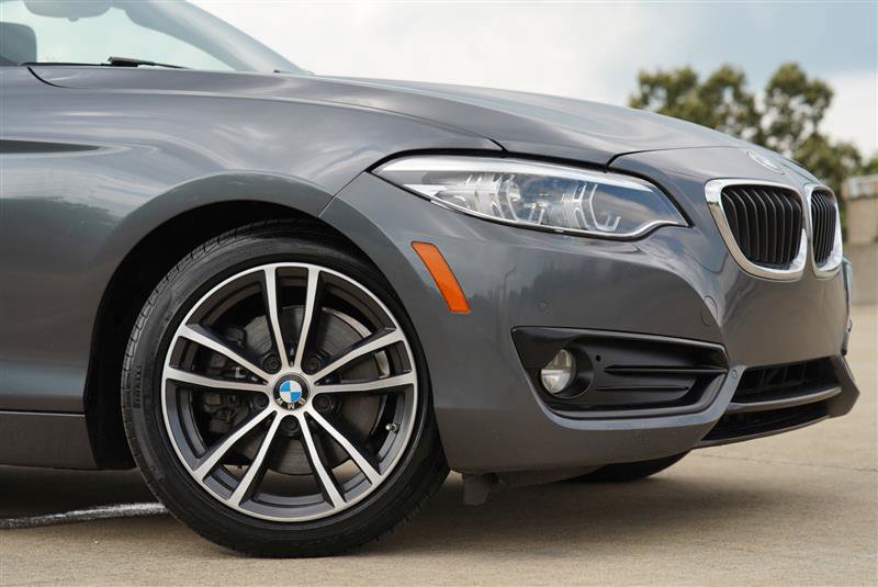 Used 2019 BMW 230i Convertible w/ Premium Package RWD image 21