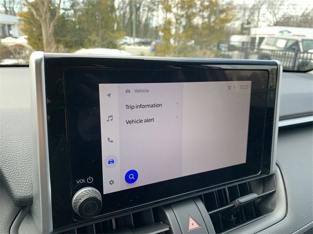 Used 2025 Toyota RAV4 XLE image 21