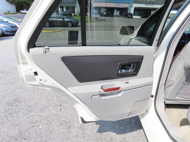 Used 2005 Cadillac SRX w/ 7-Passenger Value Package image 13