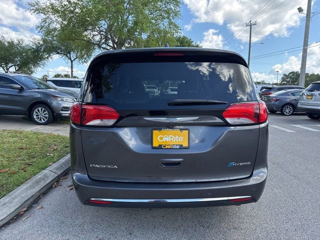 Used 2018 Chrysler Pacifica Touring-L FWD image 6