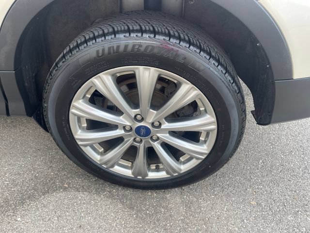 Used 2018 Ford Escape Titanium AWD/4WD image 42