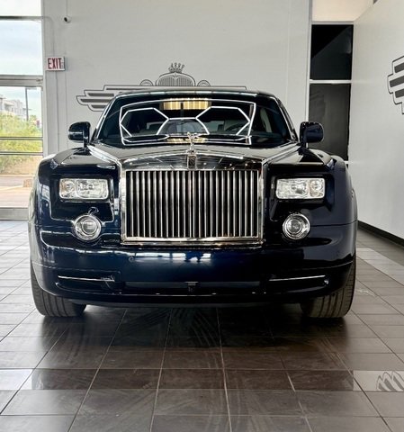 Used 2009 Rolls-Royce Phantom Sedan RWD image 2
