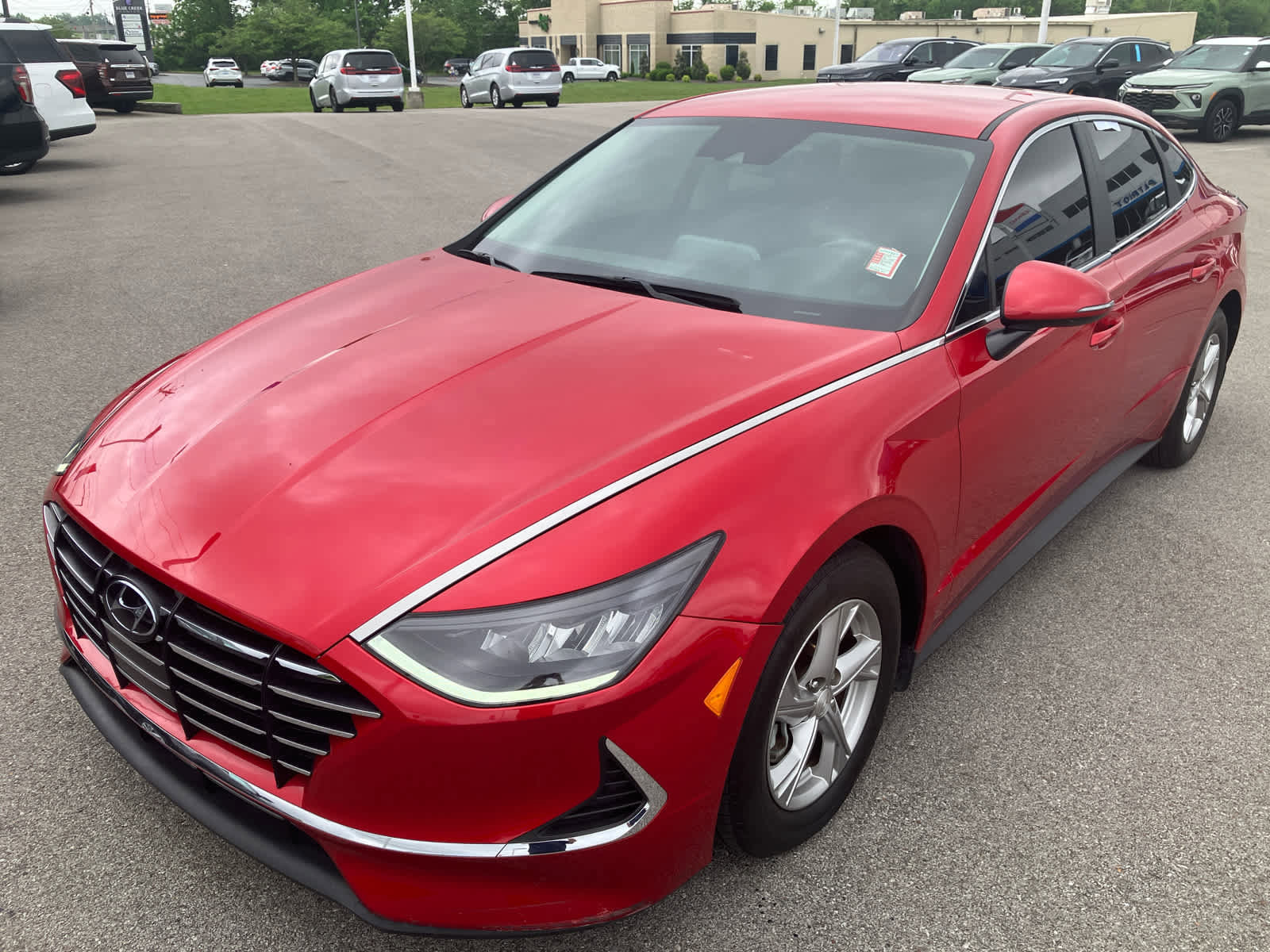 Used 2022 Hyundai Sonata SE FWD image 3