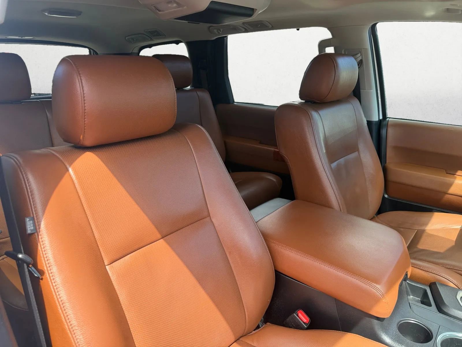 Used 2020 Toyota Sequoia Platinum AWD/4WD image 26
